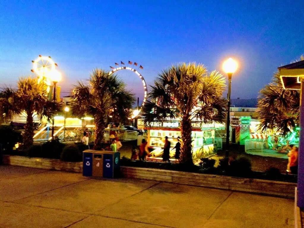 Beach Harbour 16 @ The Carolina Beach Boardwalk - Full Remodel! Exterior foto